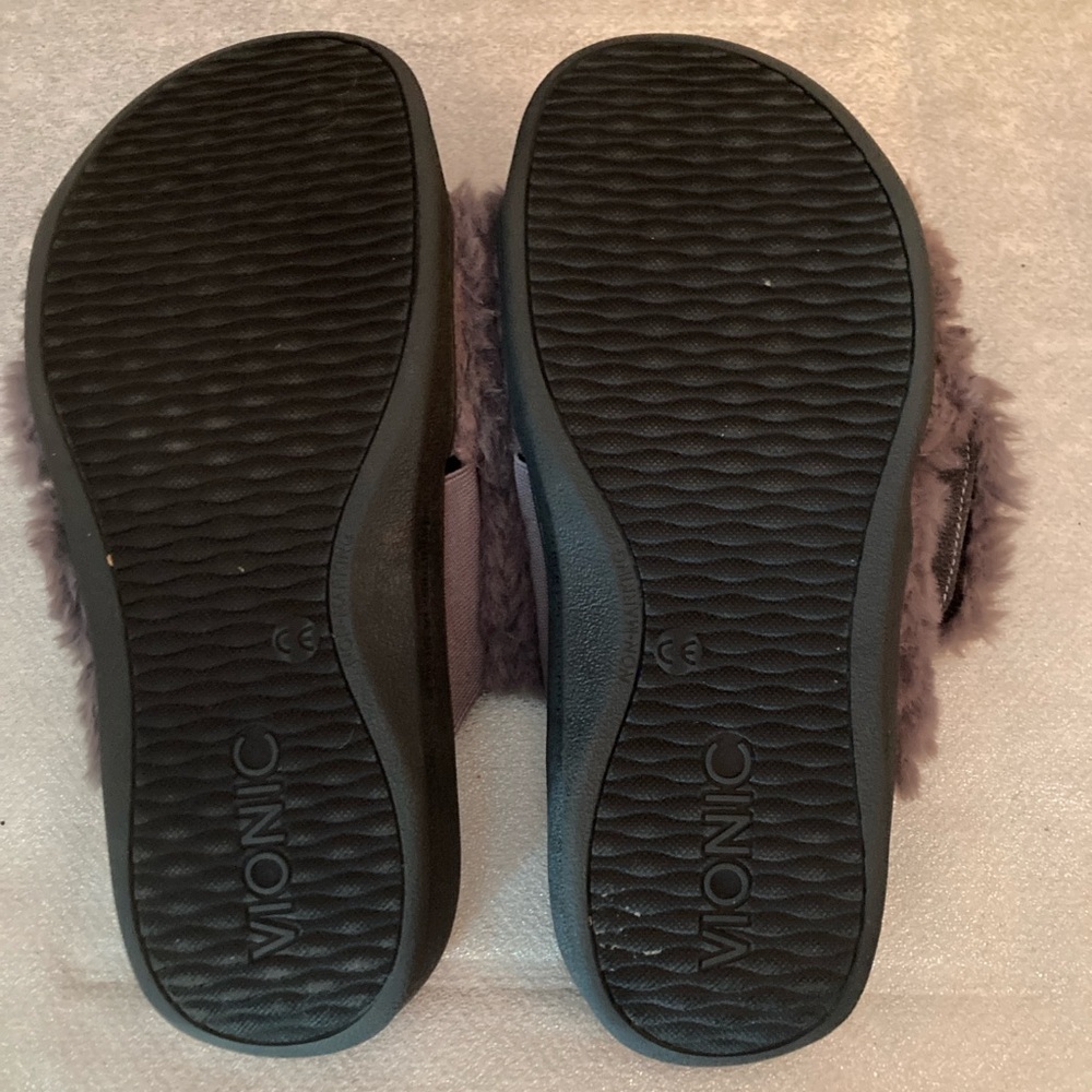Cozy Faux Fur Slide Slippers Size 8 - Picture 2 of 9